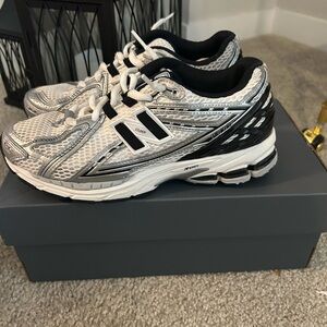 New Balance 1906 R White and Black Running Shoes